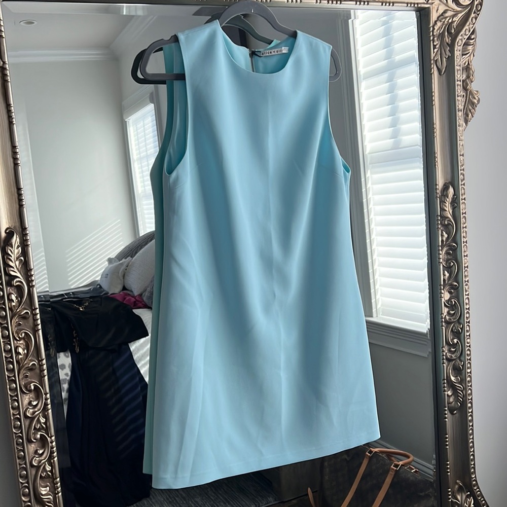 Alice & Olivia Powder Blue dress size 12 NWT
